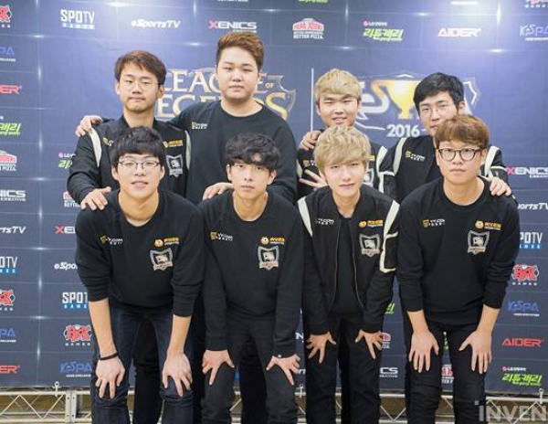 体现了他对 体现了他对