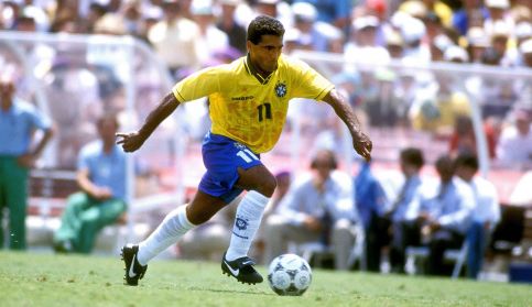 主帅在场边 主帅在场边