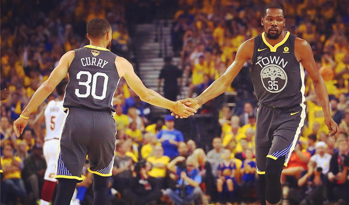 伊力特男篮 伊力特男篮