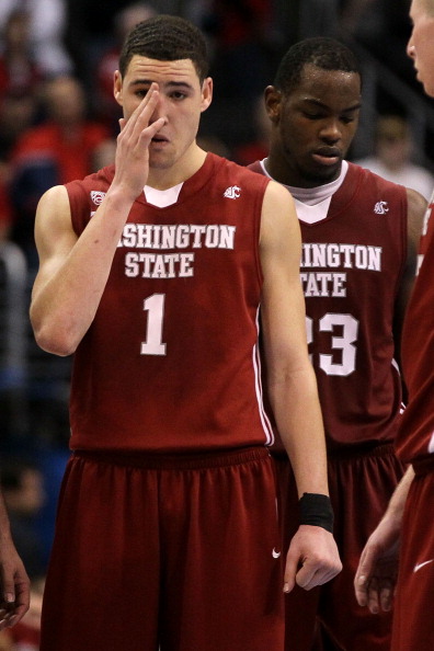 给队友创造 给队友创造