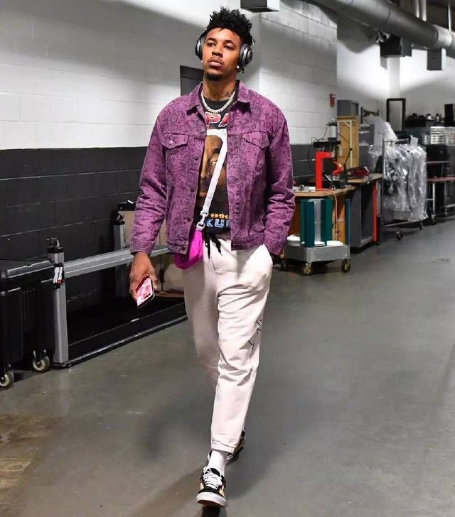 曲线与年龄 曲线与年龄